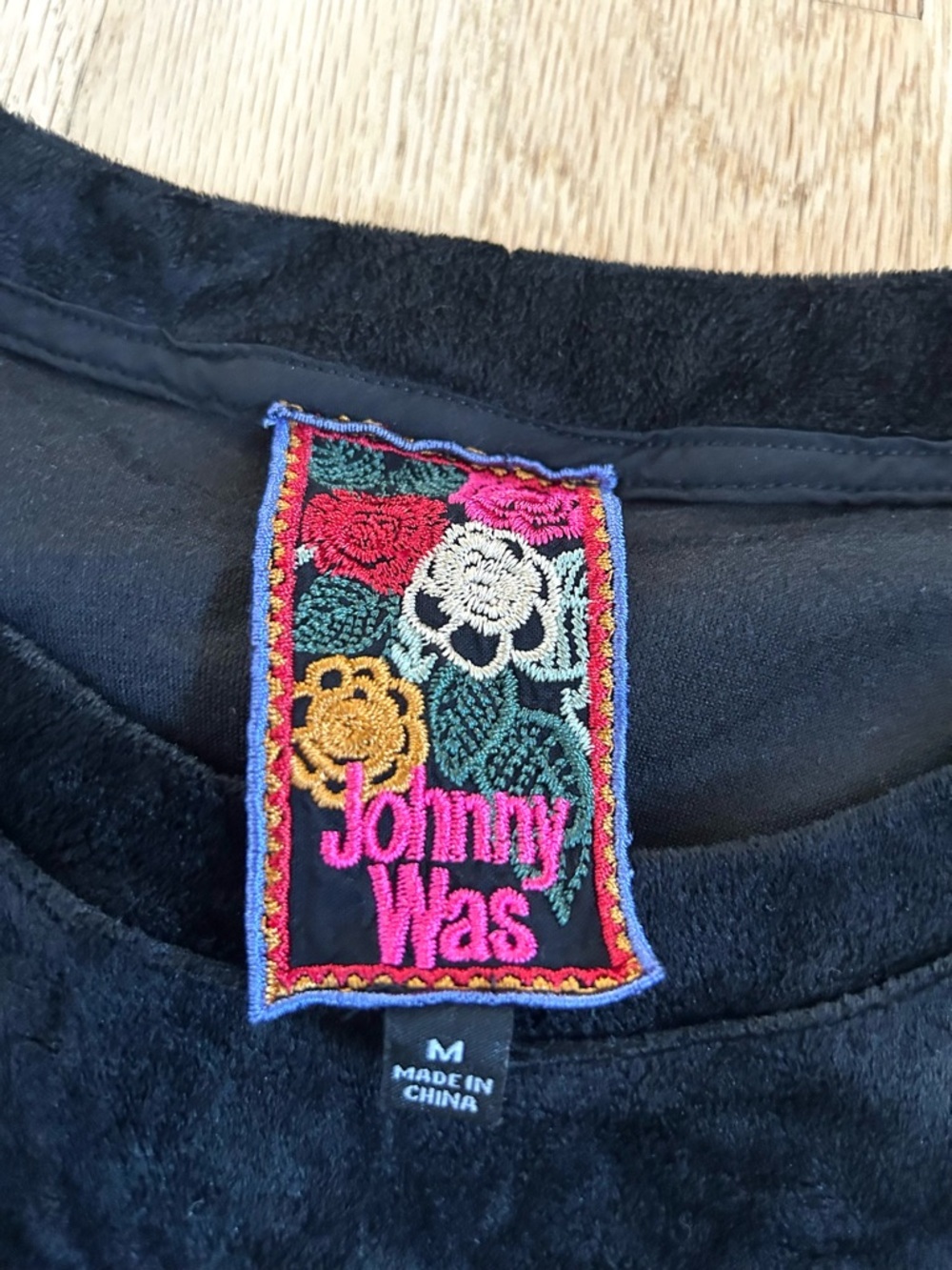 JOHNNY WAS bounce velour long sleeve top embroidered whimsigoth boho size M - Picture 5 of 14